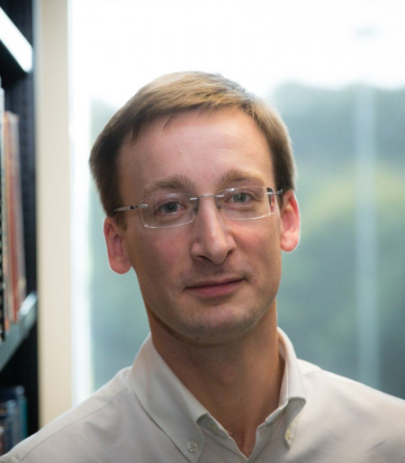 Picture of Neil Younger
