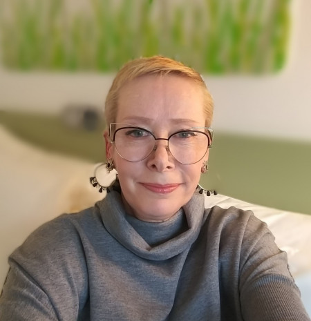 Picture  of Angela Sutton-Vane