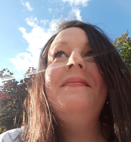 Picture  of Antonia Saunders