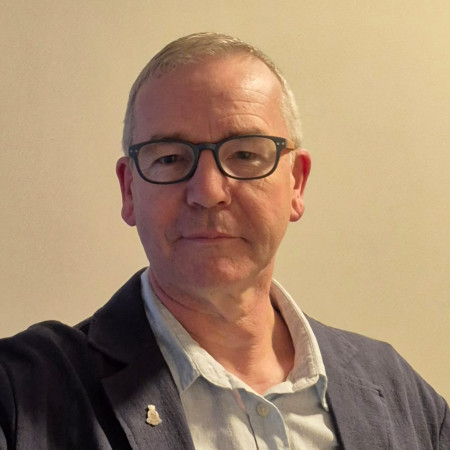 Picture  of Ian Bates