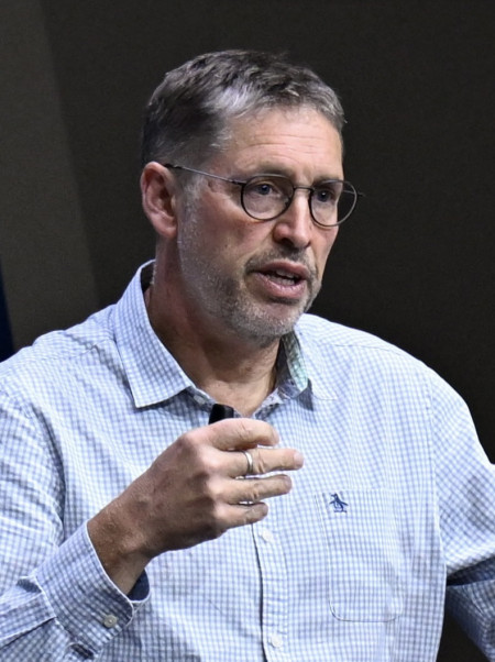 Picture  of Alex Twitchen